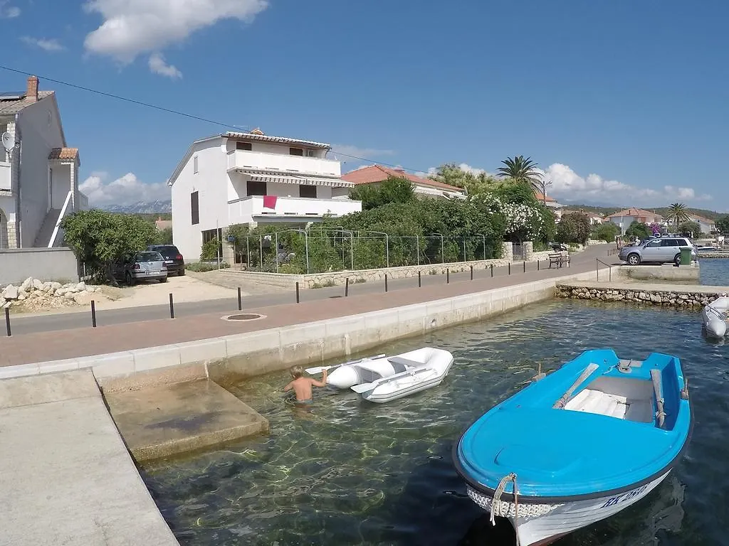 Apartments Andjelka Barbat na Rabu